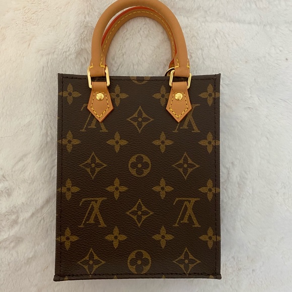 Louis Vuitton Petit Sac Plat - Picture 2 of 7